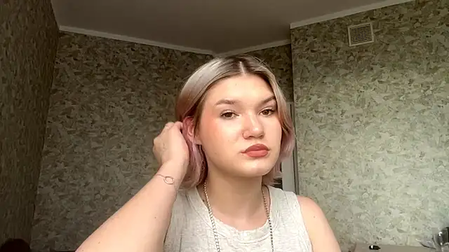 PearlyCafferky online show from 9, 7, 2026