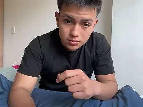 Santiagomg  online show from 10, 7, 2026