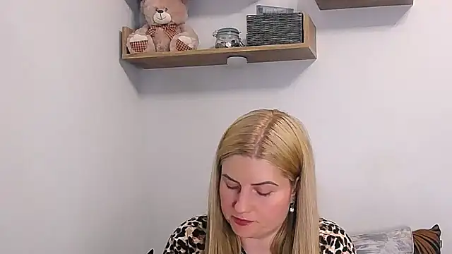alisenties online show from 15, 6, 2026