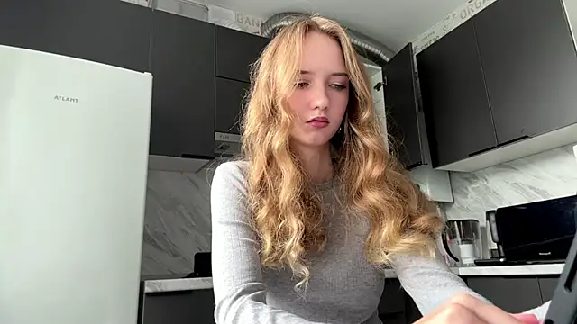 Snapshot of LuiseFurbeck chatting on 20, 7, 2026 LuiseFurbeck online show from 20, 7, 2026