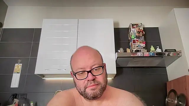 theitalianbear online show from 10, 6, 2026