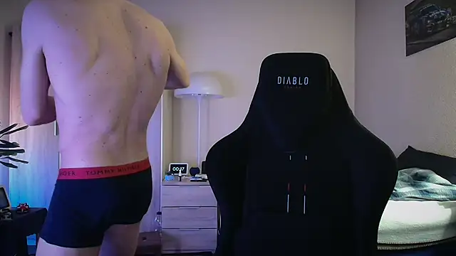 slaveboy2016xh online show from 30, 5, 2026