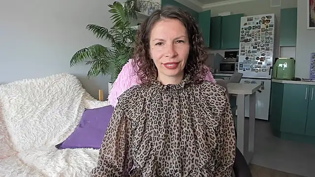 ChristinaGlory online show from 19, 6, 2026