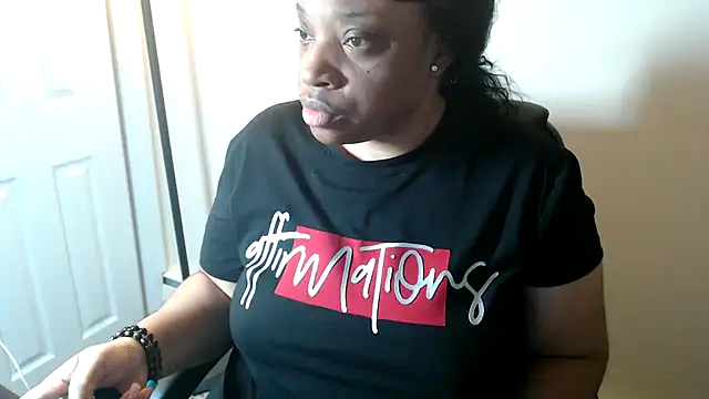 Sexymona1218 online show from 4, 6, 2026