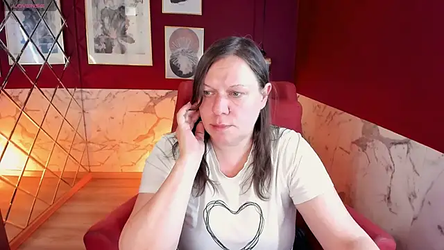 KellyPerfection online show from 31, 5, 2026