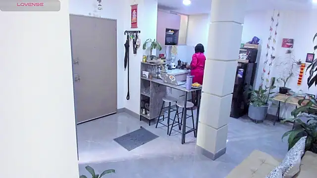 LadyNahir online show from 6, 6, 2026