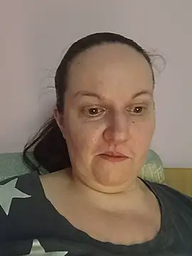 BustyLadyAlma online show from 21, 6, 2026