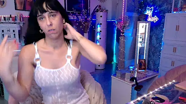 misscectito13 online show from 4, 6, 2026