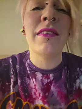 PinkTheHawk online show from 5, 6, 2026