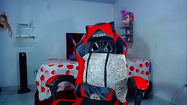 DanisaBrown online show from 13, 6, 2026