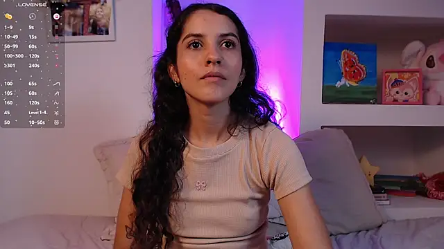 lailypink online show from 11, 6, 2026