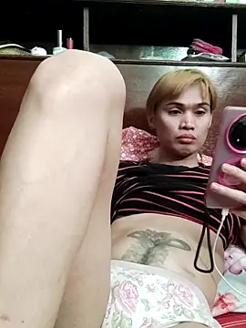 QueenSoreal online show from 12, 6, 2026