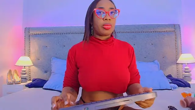 CaseyMoon online show from 19, 6, 2026