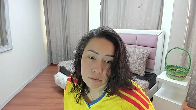 gaby trent online show from 17, 6, 2026