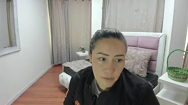 gaby trent online show from 18, 6, 2026