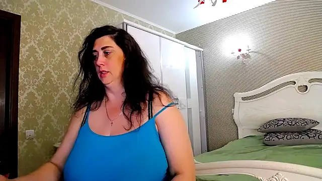 Evelyn Shy online show from 18, 6, 2026