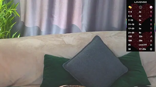 GirlfriendNina online show from 27, 4, 2026