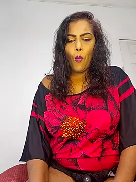 MySweetBitch143 online show from 19, 6, 2026