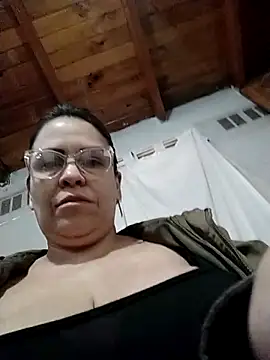 AyantiPonz79 online show from 17, 6, 2026