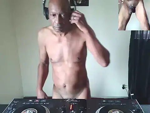 longdick4you8686 online show from 11, 6, 2026