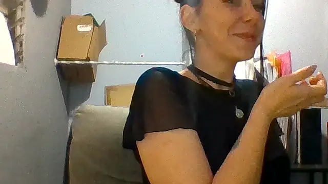 chicacastilla online show from 30, 5, 2026