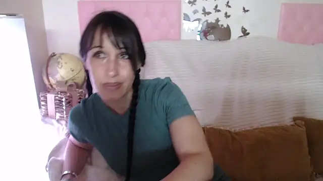 -carla- online show from 4, 6, 2026