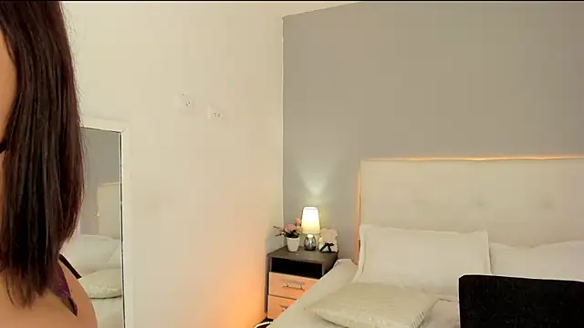 NataliaBuiles online show from 21, 6, 2026