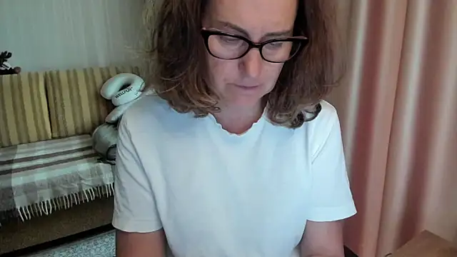 lauraoven online show from 9, 6, 2026