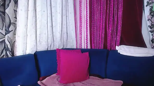 crystalbxx online show from 21, 6, 2026