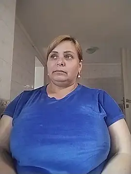 Snapshot of EvaCristal chatting on 15, 5, 2026 EvaCristal online show from 15, 5, 2026