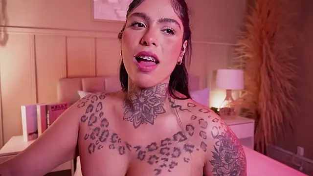 curvyliciousss online show from 14, 6, 2026