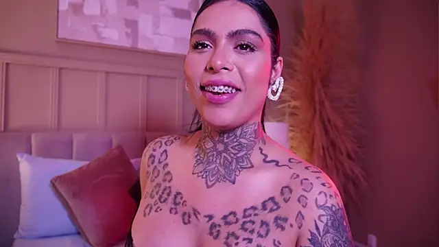 curvyliciousss online show from 20, 6, 2026