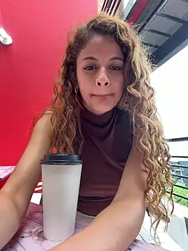 alana15 online show from 4, 6, 2026