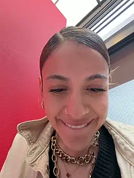 alana15 online show from 8, 6, 2026