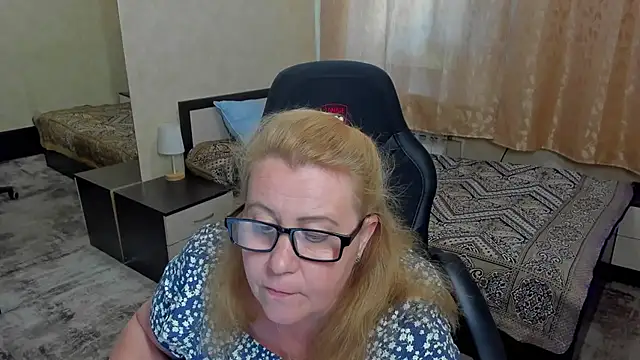 Frau Marta online show from 19, 6, 2026