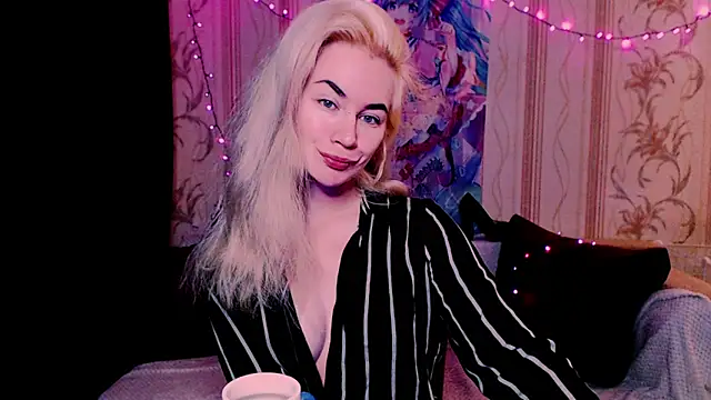 xxxcharismaaa online show from 15, 6, 2026