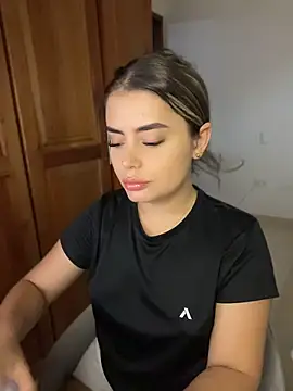 Snapshot of Miss_valeriaa chatting on 26, 4, 2026 Miss valeriaa online show from 26, 4, 2026