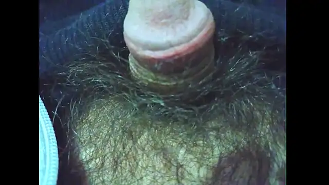 hairyuncut00 online show from 11, 6, 2026