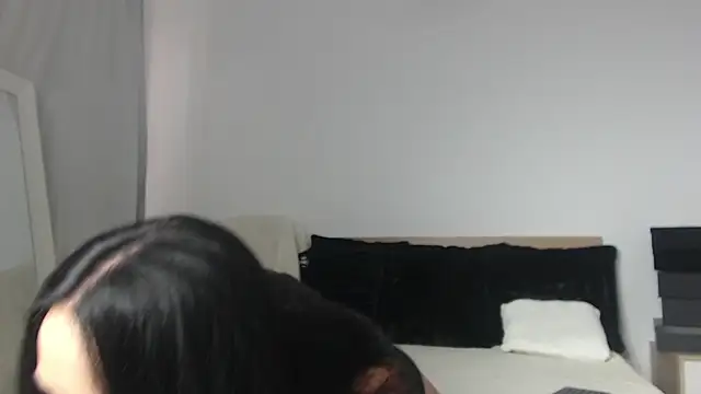Layla23a online show from 19, 6, 2026