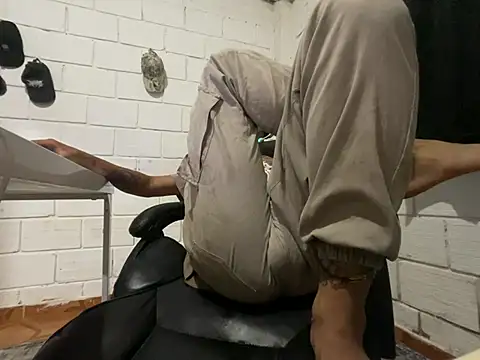 Max TheHorseDick online show from 20, 6, 2026
