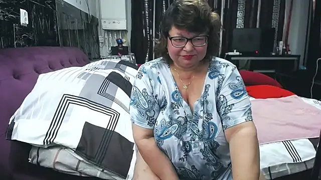 SweetMommaX online show from 9, 6, 2026