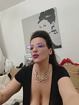 RebeccaNoble online show from 14, 6, 2026