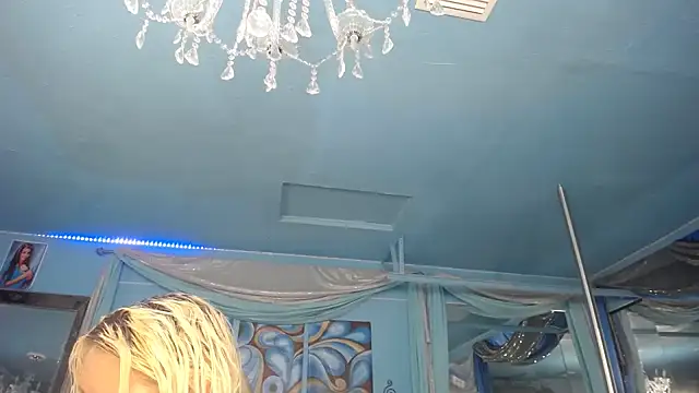 ADRIANNA FOX online show from 15, 6, 2026