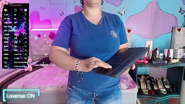 Zaly mature online show from 12, 6, 2026