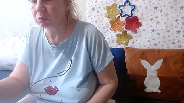 QueenLana online show from 7, 6, 2026
