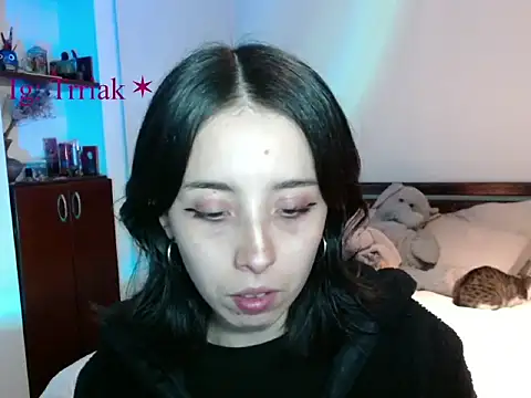 Snapshot of babyluna_8_8 chatting on 22, 4, 2026 babyluna 8 8 online show from 22, 4, 2026