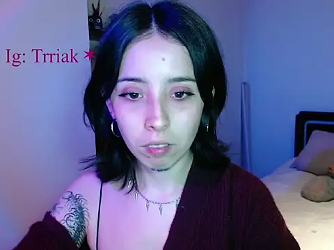 Snapshot of babyluna_8_8 chatting on 24, 4, 2026 babyluna 8 8 online show from 24, 4, 2026