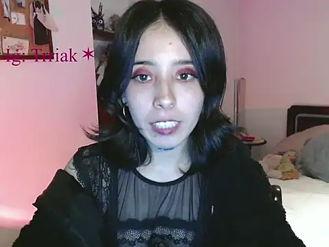 Snapshot of babyluna_8_8 chatting on 3, 5, 2026 babyluna 8 8 online show from 3, 5, 2026