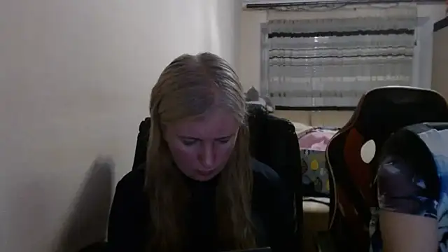 Snapshot of PeterAndJen chatting on 2, 6, 2026 PeterAndJen online show from 2, 6, 2026