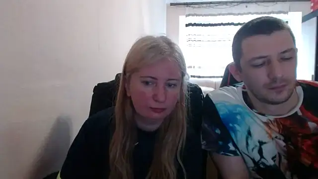Snapshot of PeterAndJen chatting on 3, 6, 2026 PeterAndJen online show from 3, 6, 2026